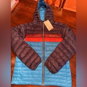 Cotopaxi Men's Blue and Red (Maroon) Puffer Jacket. NWT